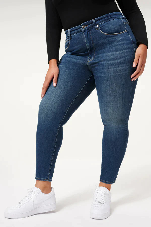 Enge Jeans mit Bauchkontrolle