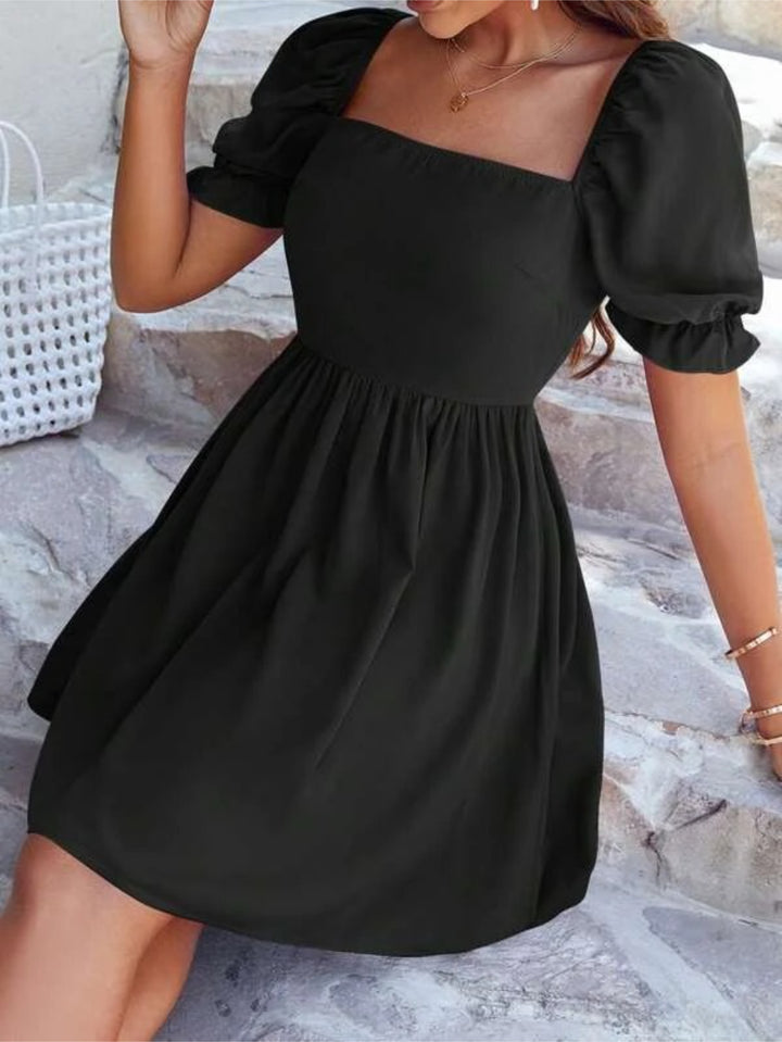 Robe unie à manches bouffantes