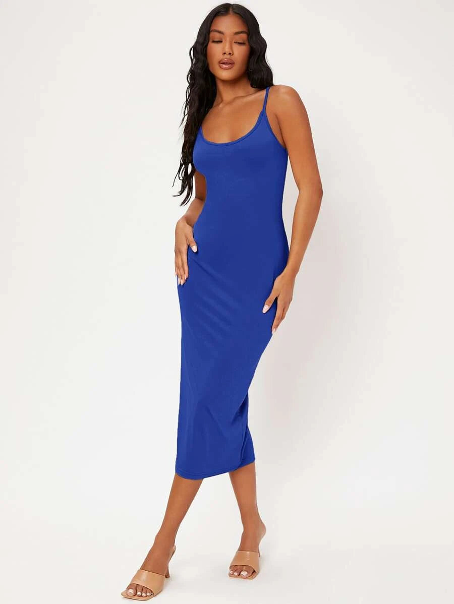 Solides, figurbetontes Slip-Kleid 