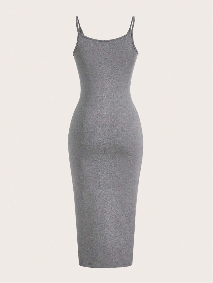 Solides, figurbetontes Slip-Kleid 