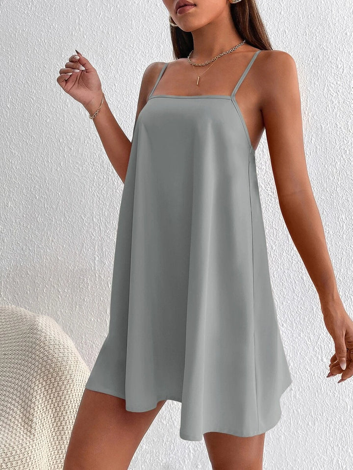 Solides Cami-Kleid mit Spaghettiträgern 