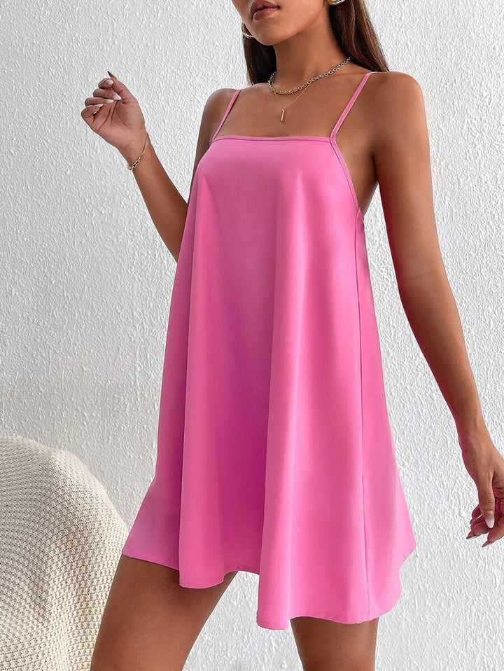 Solides Cami-Kleid mit Spaghettiträgern 