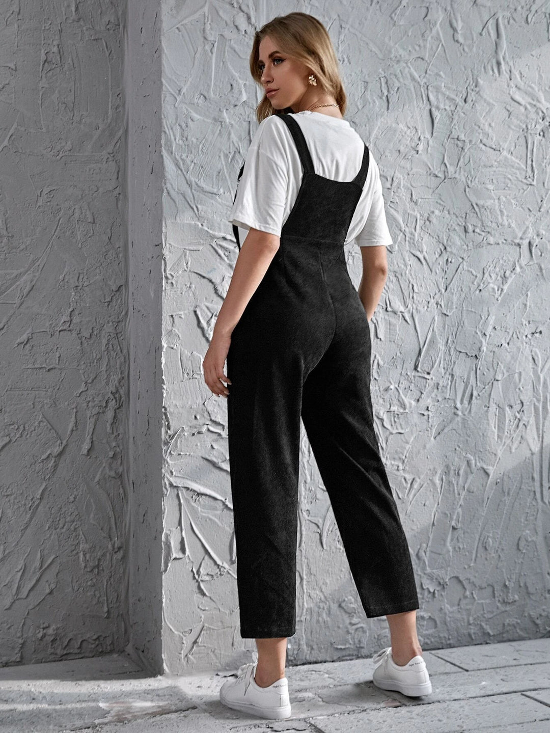 Pocket Front Sleeveless Jumpsuit