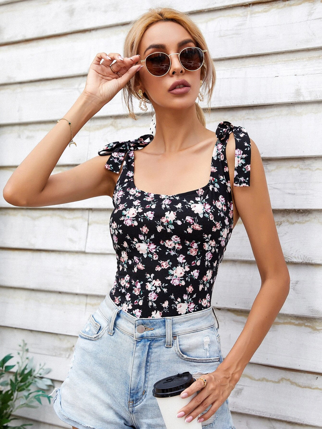 Floral Print Knotted Backless Bodysuit