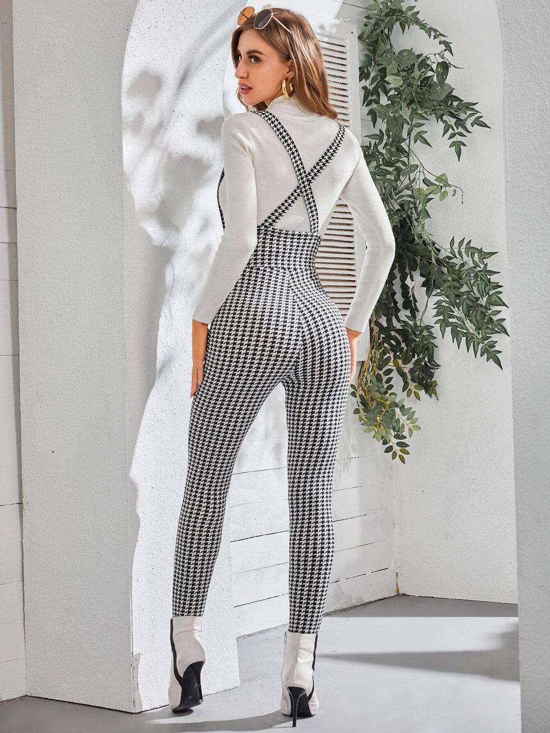 Houndstooth Print Criss Cross Jumpsuit