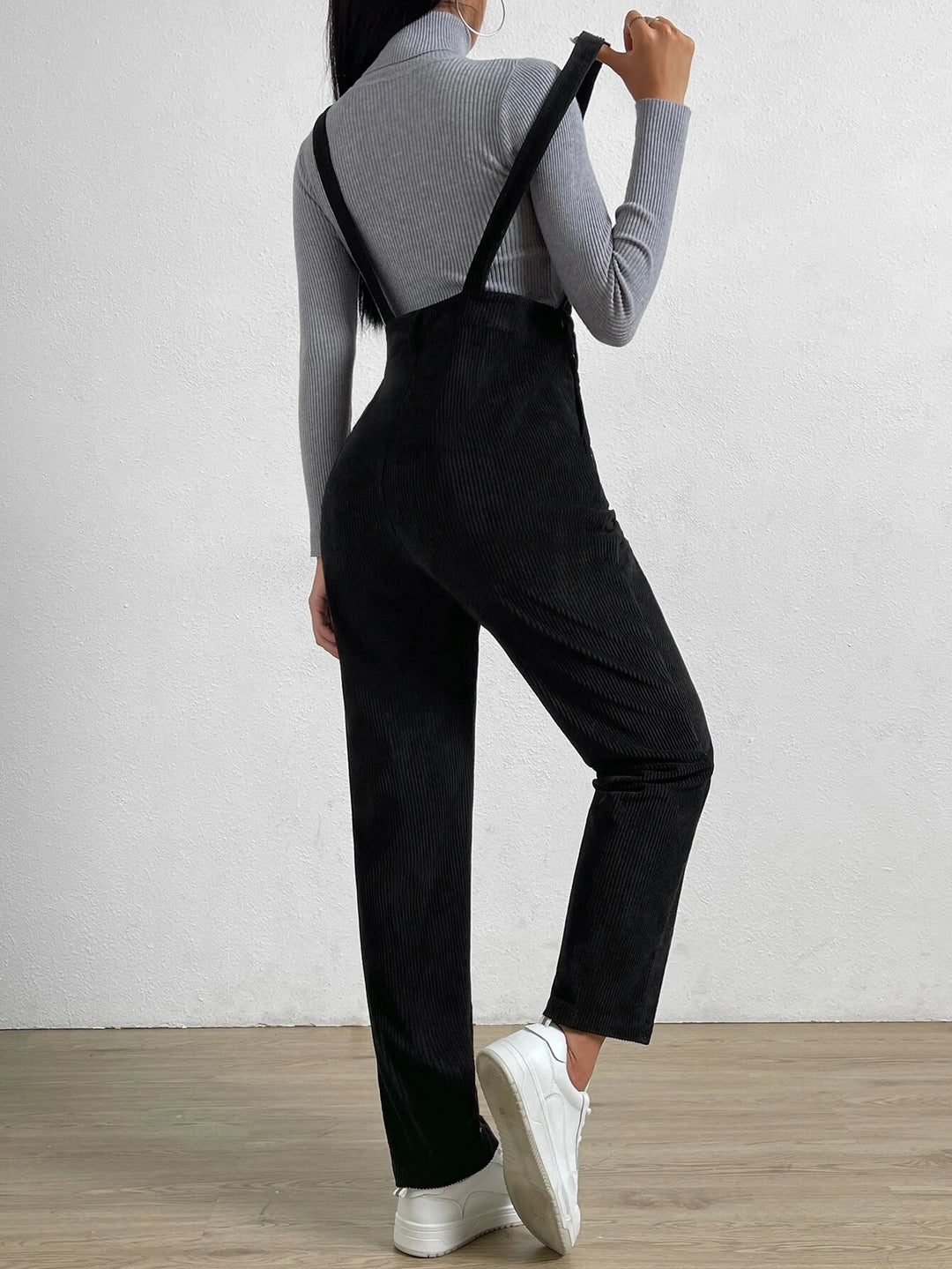 Sleeveless Pocket Front Jumpsuit Without T-Shirt