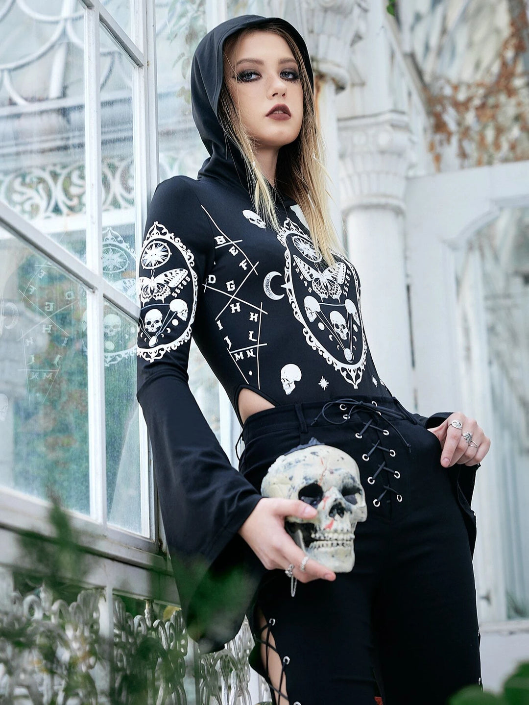 Body mit Halloween-Print und Kapuze