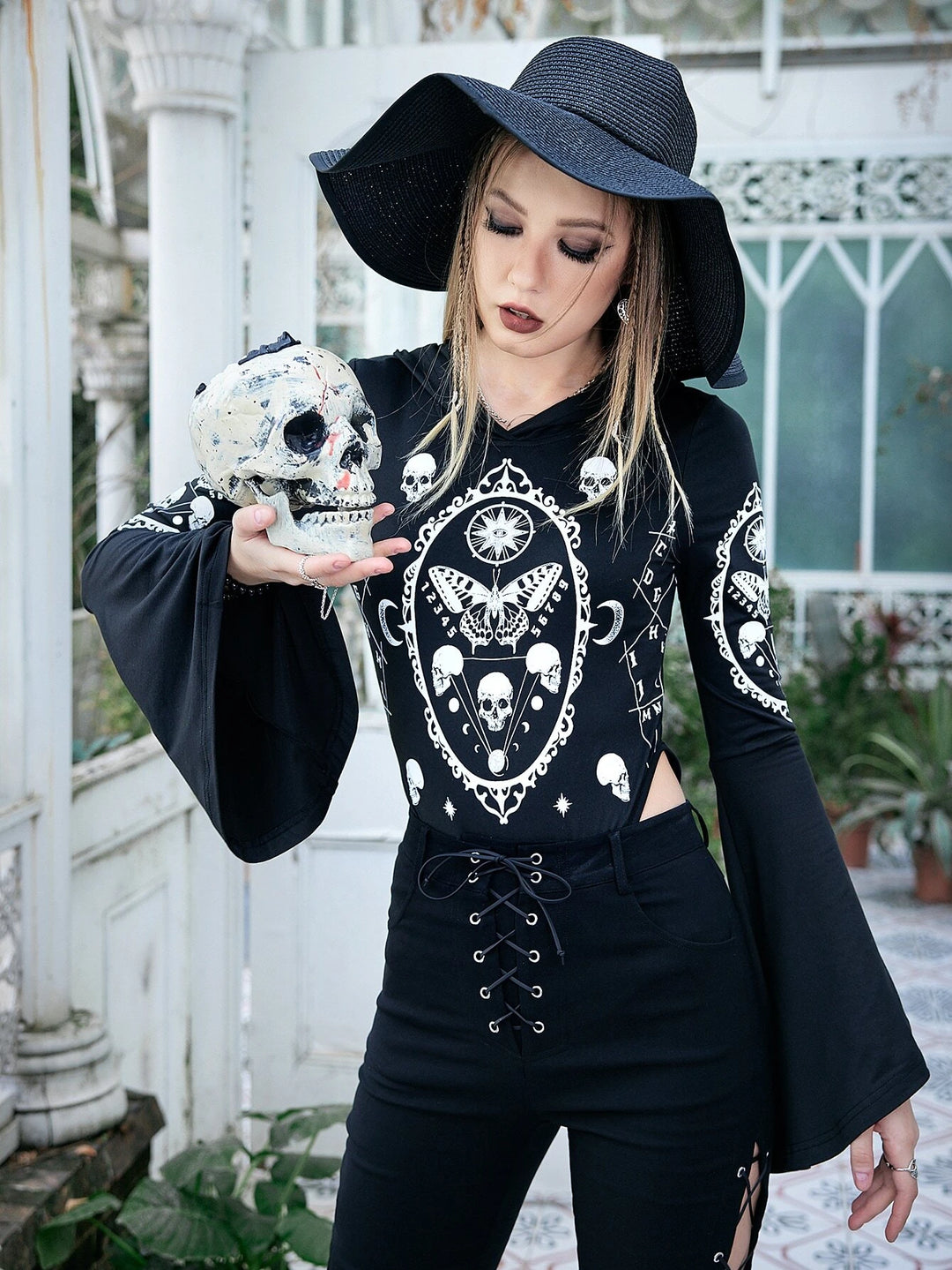 Body mit Halloween-Print und Kapuze