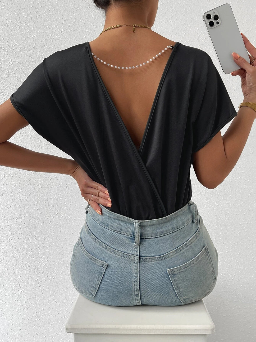 Chain Detailed Backless Batwing Sleeved Bodysuit