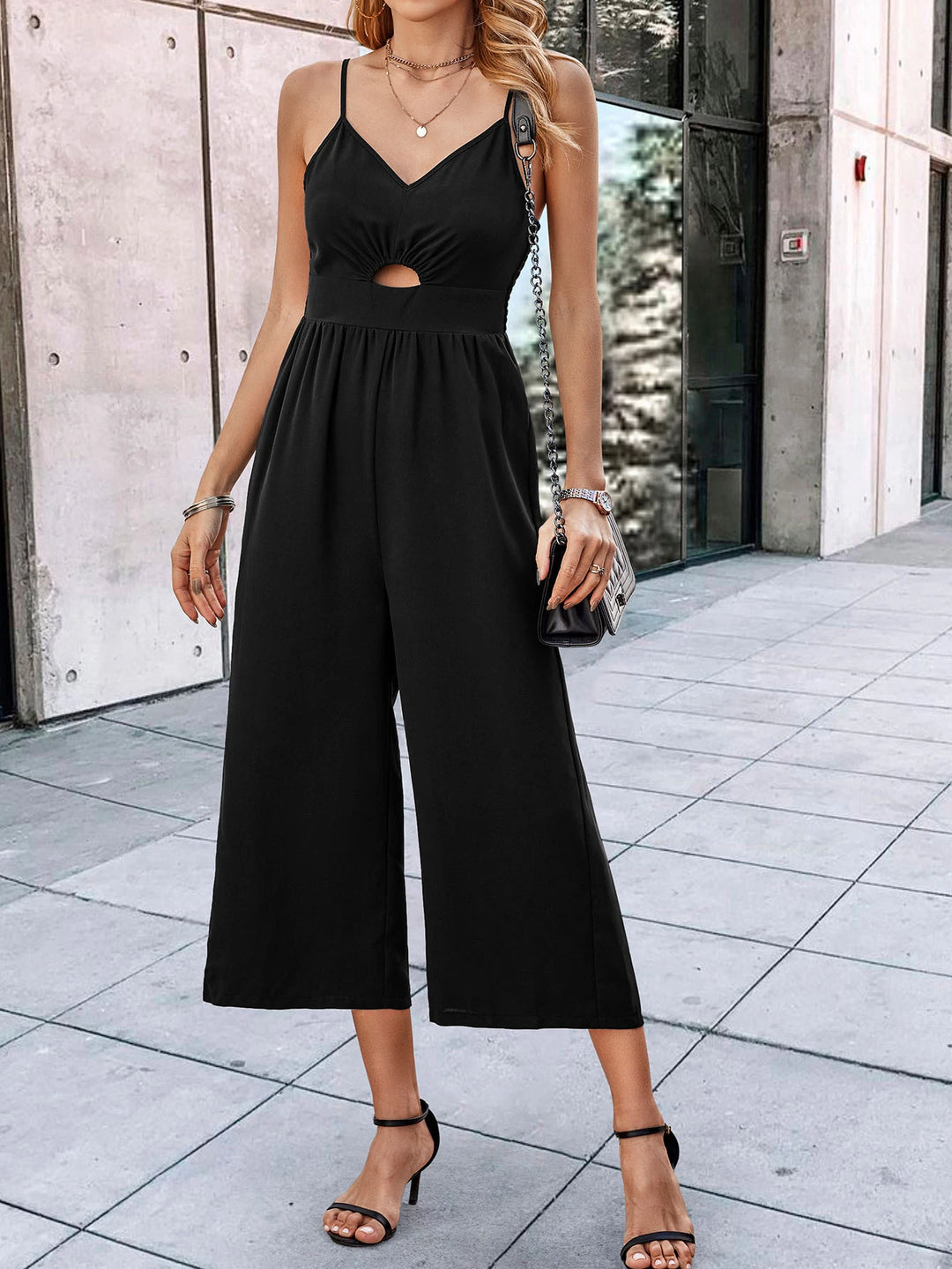 Cami-Jumpsuit mit Cut-out vorne